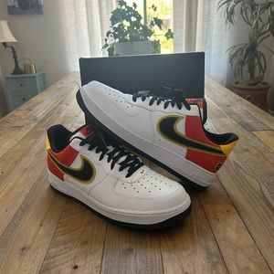 Pre-owned Nike Air Force 1 Low Roswell Rayguns white / orange. Men’s 11.5.